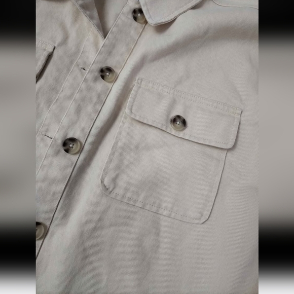 Women's juniors crotchet button front jacket size L NWT - Picture 4 of 6